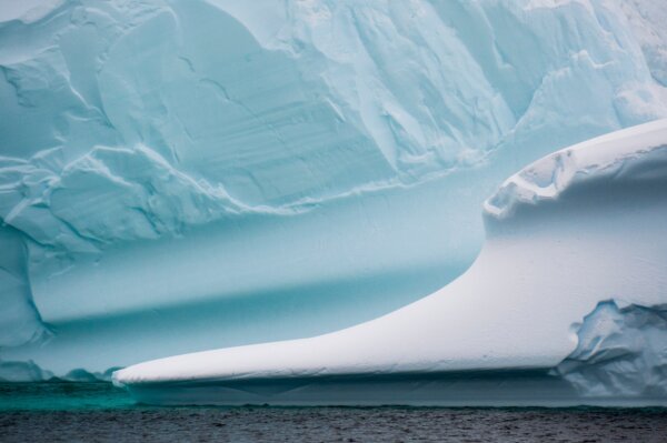 detail-of-icebergs-in-lemaire-channel-antarctica