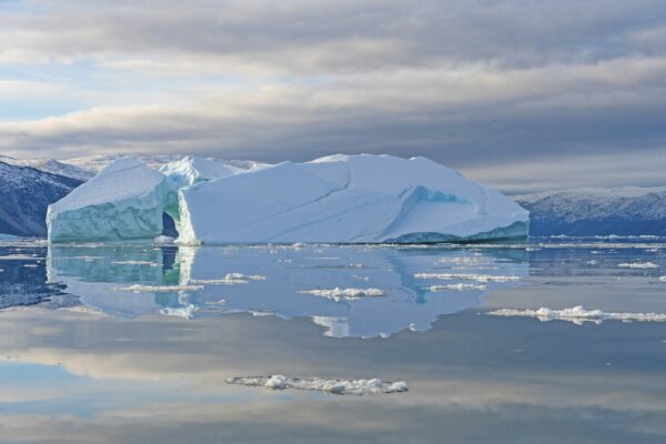 calm-reflections-in-the-arctic