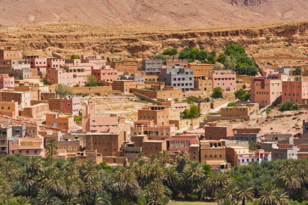 typical-remote-moroccan-desert-town-on-the-road-to-2024-09-22-15-56-25-utc-2048×1363-1