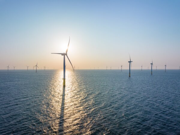 wind-turbine-field-over-the-sea-in-the-evening-2025-03-26-23-04-35-utc-2048×1534-1