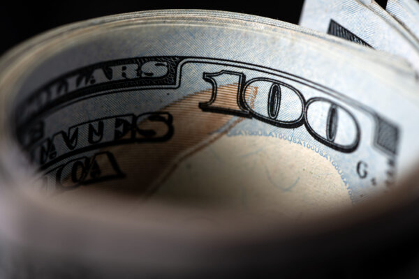 us-dollar-bill-in-a-macro-shot-2026-01-06-10-28-41-utc-2048×1367-1