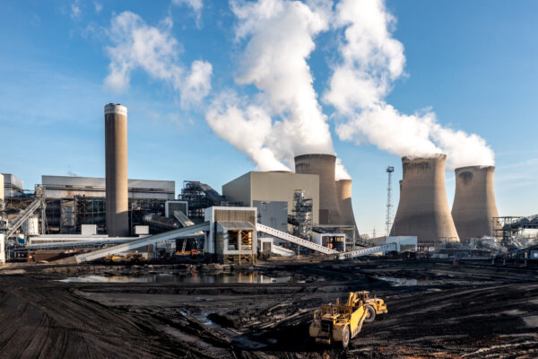 heavy-plant-machinery-loading-coal-to-burn-in-a-co-2026-01-06-10-36-23-utc-2048×1364-1