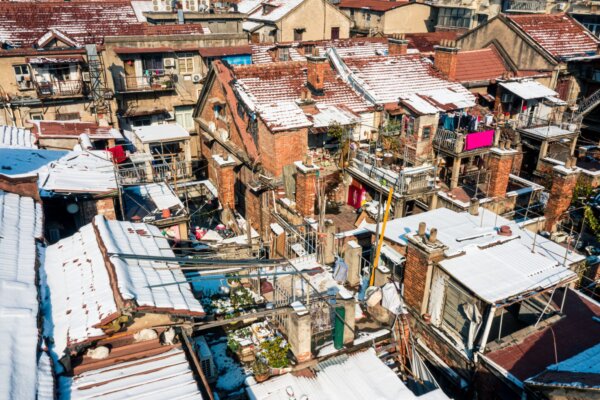 aerial-shot-of-buildings-covered-in-snow-in-wuhan-2026-01-07-23-17-02-utc-2048×1364-1