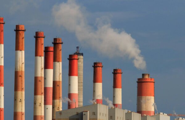 global-warming-factory-emissions-pollution