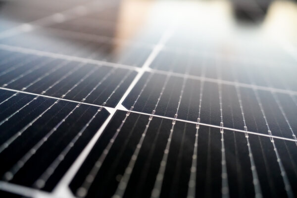cose-up-view-on-solar-power-plant-panel-2026-01-07-07-08-47-utc-2048×1365-1